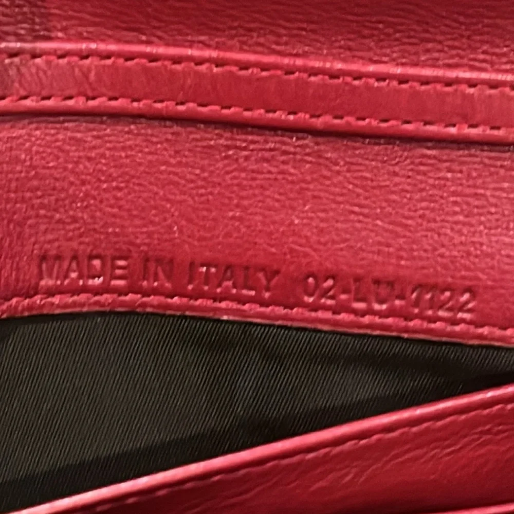 CHRISTIAN DIOR
Cannage Wallet On Chain Authentic - Picture 9 of 15